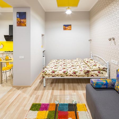 לבוב Apartment On Pekarska Street Зі Світлом! מראה חיצוני תמונה
