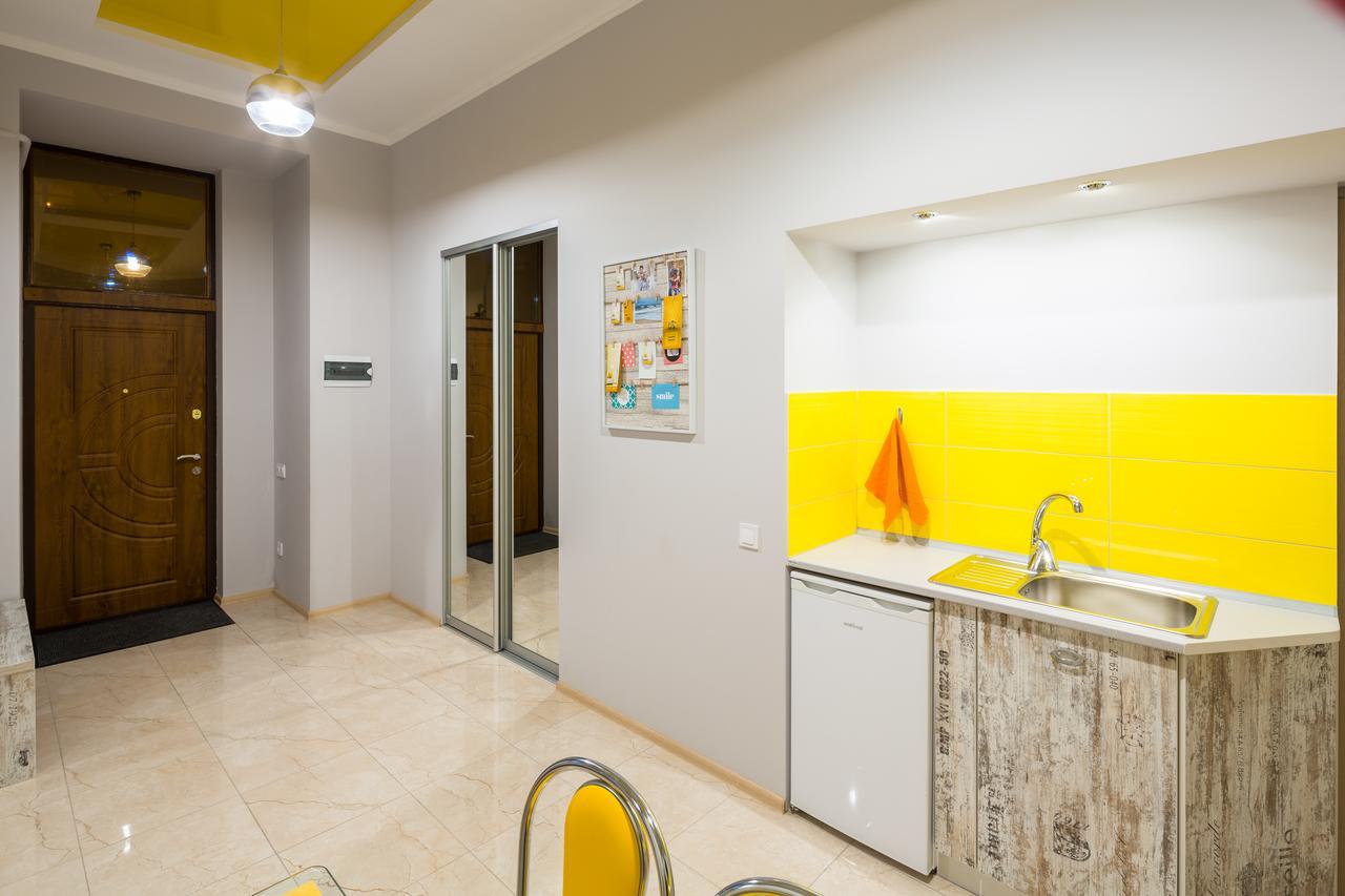 לבוב Apartment On Pekarska Street Зі Світлом! מראה חיצוני תמונה