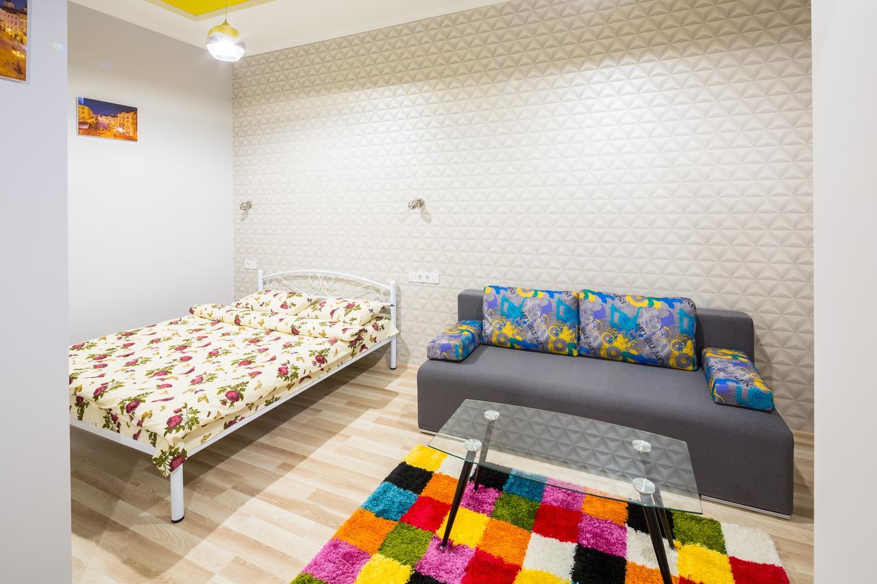 לבוב Apartment On Pekarska Street Зі Світлом! מראה חיצוני תמונה